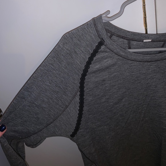 Lululemon Long Sleeve Top - Picture 3 of 4